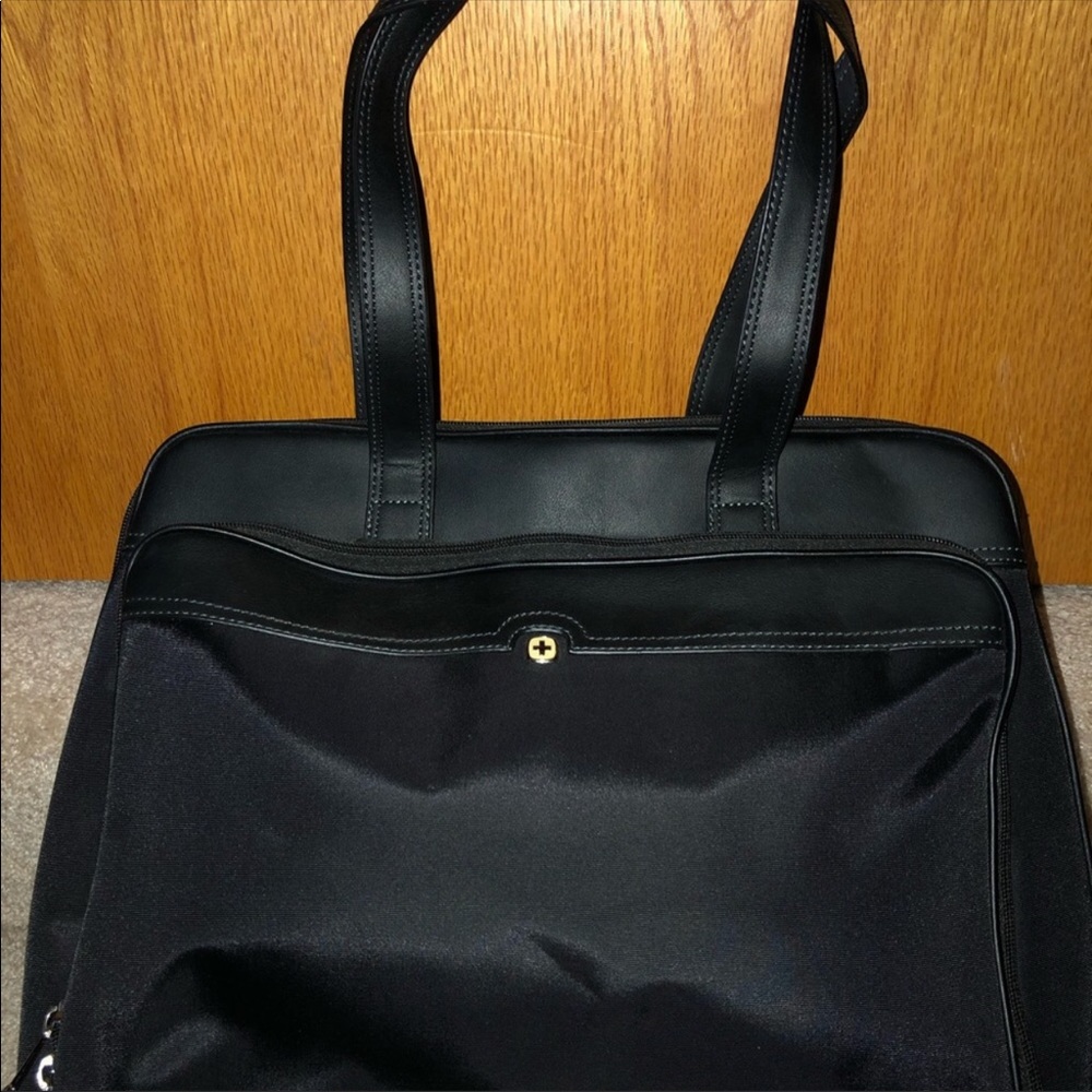 Wenger women’s work bag